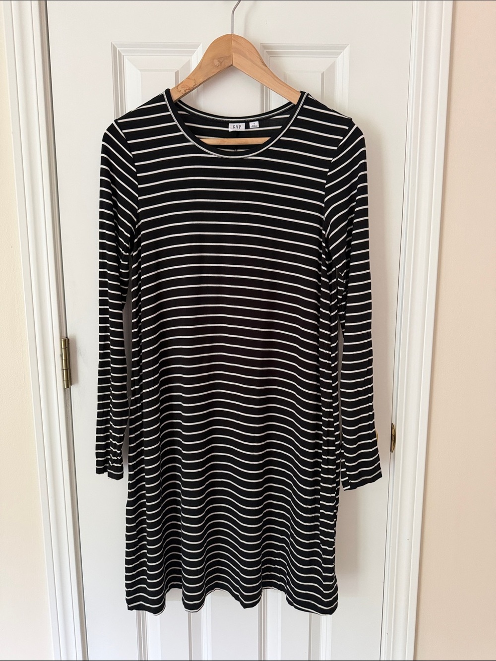 GAP Black & White Striped Swing Dress Size Small